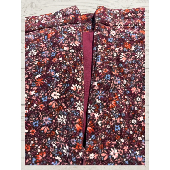 EUC Women's WoolOvers Burgundy Floral Cord Knee Length Straight Skirt Size 14 - Picture 5 of 9